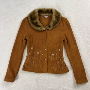 IER SUS Elegant 90s Cardigan with Faux Fur Collar & Flower Beading